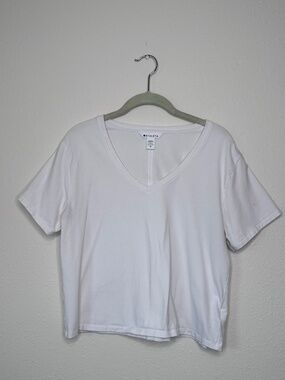 Athleta Essential V-Neck Short Sleeve Tee, White, Size Medium